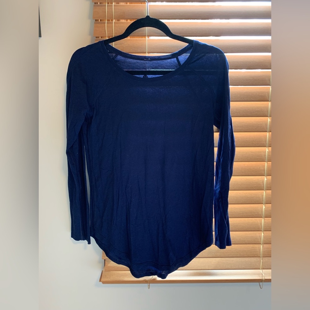 Navy long sleeve, Lululemon shirt